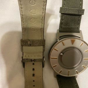 Eone watch with extra strap